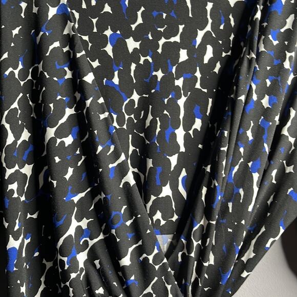 Pea in the Pod Black and Blue Wrap Maternity Dress Size Small - Picture 3 of 8